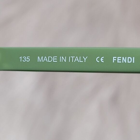 Fendi FS5231 Grey/Black/Green Women\'s Square Sunglasses main image 5